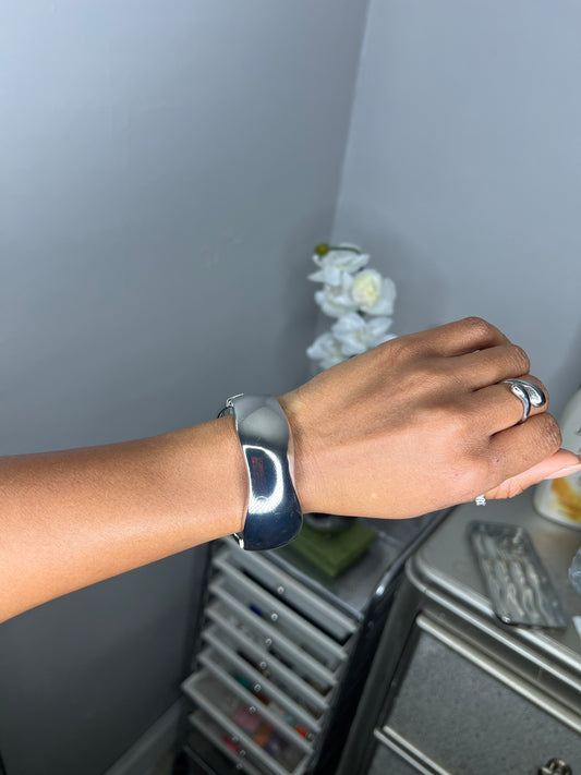 “Wavy” Bracelet